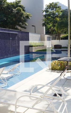 Apartamento para alugar com 64m², 2 quartos e 1 vagaÁrea comum - Piscina