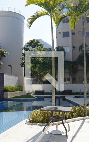 Apartamento para alugar com 64m², 2 quartos e 1 vagaÁrea comum - Piscina