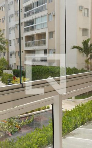 Apartamento para alugar com 64m², 2 quartos e 1 vagaVaranda