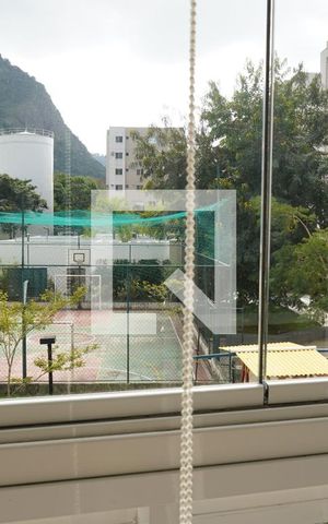 Apartamento para alugar com 64m², 2 quartos e 1 vagaVaranda