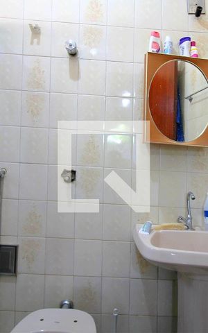 Casa à venda com 400m², 3 quartos e 3 vagasBanheiro da Suíte