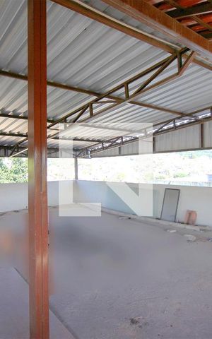 Casa à venda com 400m², 3 quartos e 3 vagasPilotis