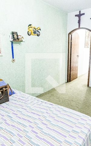 Casa para alugar com 279m², 3 quartos e 5 vagas Casa para alugar com 279m², 3 quartos e 5 vagasQuarto 2