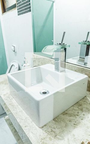 Casa para alugar com 279m², 3 quartos e 5 vagas Casa para alugar com 279m², 3 quartos e 5 vagasBanheiro 1