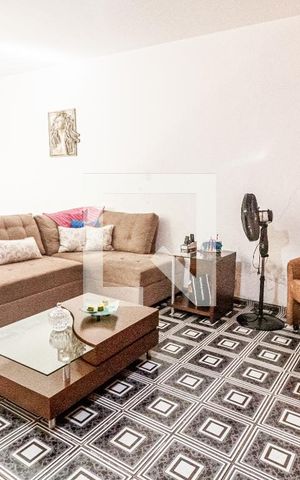 Casa para alugar com 279m², 3 quartos e 5 vagas Casa para alugar com 279m², 3 quartos e 5 vagasSala