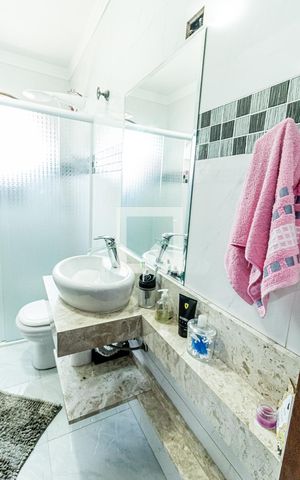 Casa para alugar com 279m², 3 quartos e 5 vagas Casa para alugar com 279m², 3 quartos e 5 vagasBanheiro 2