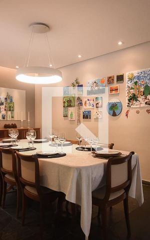 Casa à venda com 620m², 5 quartos e 5 vagasSala de Jantar
