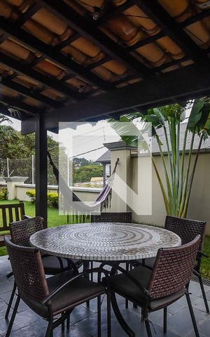 Casa à venda com 620m², 5 quartos e 5 vagasQuintal