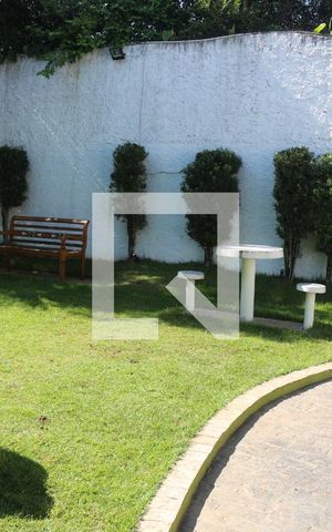 Casa de condomínio à venda com 80m², 2 quartos e 1 vagaÁrea comum