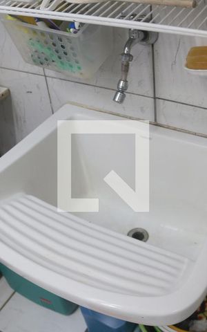 Casa de condomínio à venda com 80m², 2 quartos e 1 vagaÁrea de Serviço