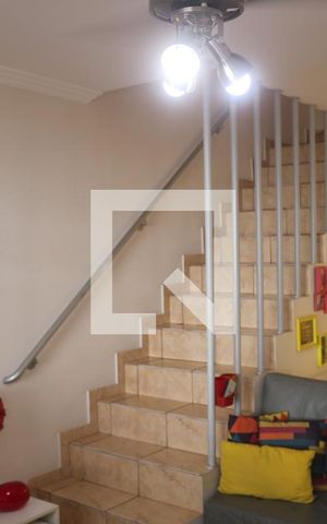 Casa de condomínio à venda com 80m², 2 quartos e 1 vagaSala