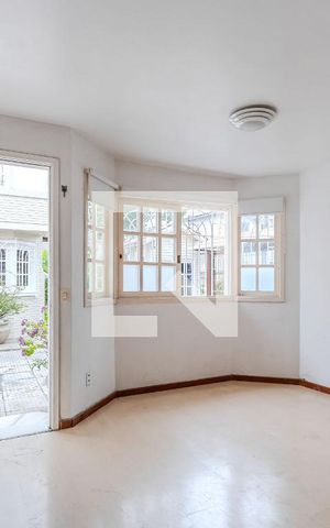 Casa de condomínio para alugar com 136m², 3 quartos e 1 vaga Casa de condomínio para alugar com 136m², 3 quartos e 1 vagaSala