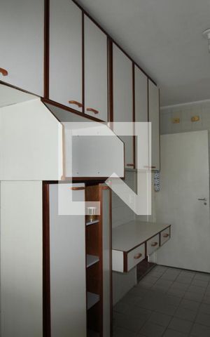 Apartamento à venda com 81m², 2 quartos e 1 vagaCozinha