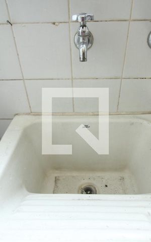 Apartamento à venda com 81m², 2 quartos e 1 vagaÁrea de Serviço