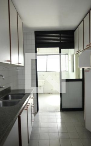 Apartamento à venda com 81m², 2 quartos e 1 vagaCozinha
