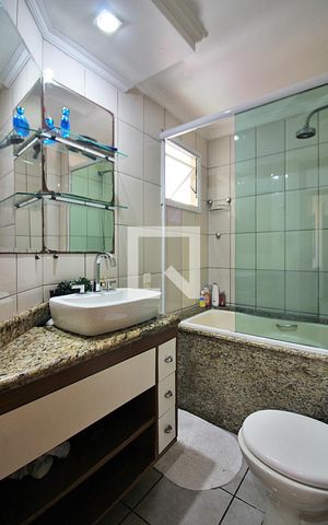 Apartamento à venda com 180m², 3 quartos e 2 vagasSuíte 1 Banheiro