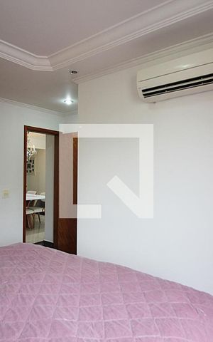 Apartamento à venda com 180m², 3 quartos e 2 vagasSuíte 1