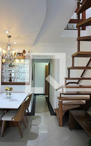 Apartamento à venda com 180m², 3 quartos e 2 vagasSala