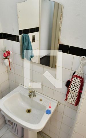 Casa à venda com 260m², 4 quartos e 1 vagaBanheiro 1