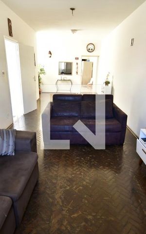 Casa à venda com 260m², 4 quartos e 1 vagaSala