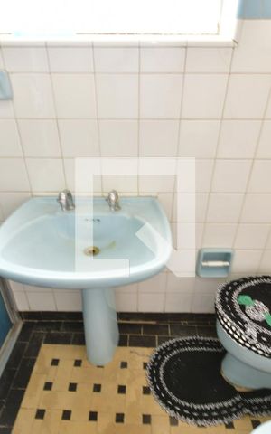 Casa à venda com 260m², 4 quartos e 1 vagaBanheiro 2