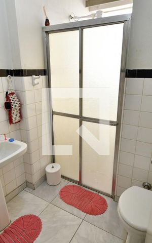 Casa à venda com 260m², 4 quartos e 1 vagaBanheiro 1