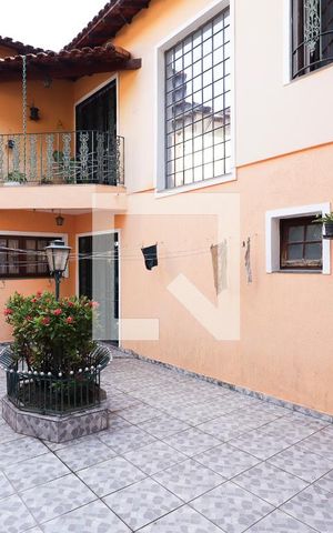 Casa à venda com 183m², 3 quartos e 3 vagasQuintal