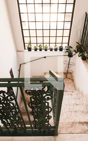Casa à venda com 183m², 3 quartos e 3 vagasEscada