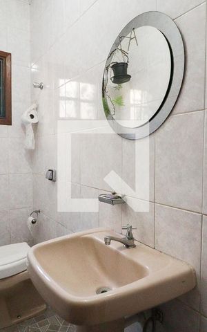 Casa à venda com 183m², 3 quartos e 3 vagasLavabo