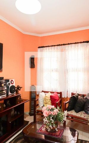 Casa à venda com 183m², 3 quartos e 3 vagasSala