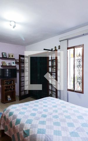 Casa à venda com 183m², 3 quartos e 3 vagasSuíte