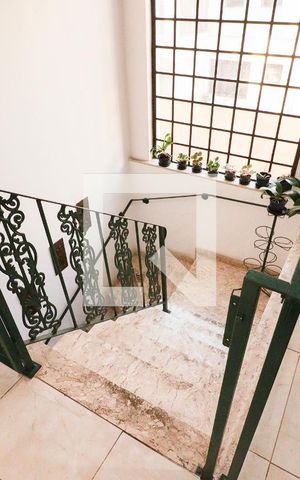 Casa à venda com 183m², 3 quartos e 3 vagasEscada