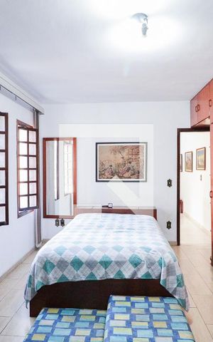 Casa à venda com 183m², 3 quartos e 3 vagasSuíte