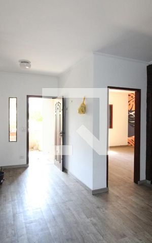Casa à venda com 150m², 5 quartos e 3 vagasSala