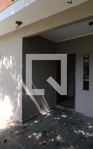 Casa à venda com 150m², 5 quartos e 3 vagasEntrada