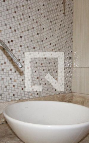 Casa à venda com 150m², 5 quartos e 3 vagasBanheiro
