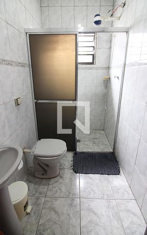 Casa à venda com 300m², 2 quartos e 3 vagasBanheiro Social