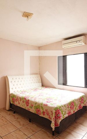 Casa à venda com 300m², 2 quartos e 3 vagasQuarto 1