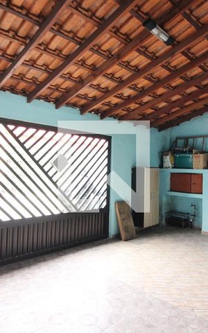 Casa à venda com 300m², 2 quartos e 3 vagasGaragem