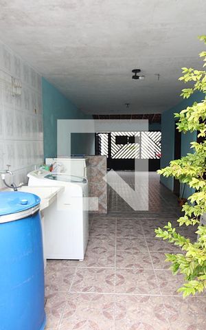 Casa à venda com 300m², 2 quartos e 3 vagasÁrea de Serviço