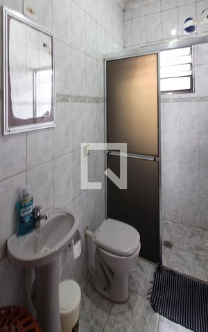 Casa à venda com 300m², 2 quartos e 3 vagasBanheiro Social