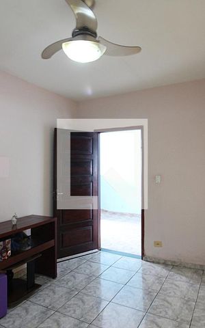 Casa à venda com 300m², 2 quartos e 3 vagasSala 