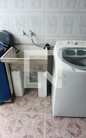 Casa à venda com 300m², 2 quartos e 3 vagasÁrea de Serviço