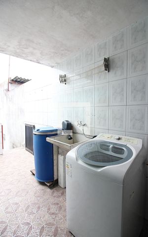 Casa à venda com 300m², 2 quartos e 3 vagasÁrea de Serviço