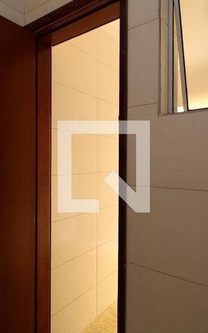 Casa à venda com 156m², 3 quartos e 2 vagasBanheiro de Serviço