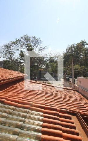 Casa à venda com 525m², 5 quartos e 5 vagas Casa à venda com 525m², 5 quartos e 5 vagasVista