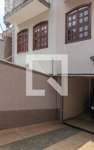 Casa à venda com 220m², 3 quartos e 4 vagasGaragem