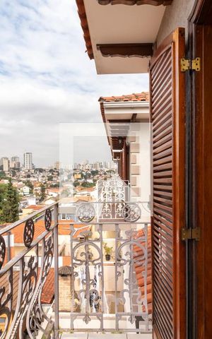 Casa à venda com 220m², 3 quartos e 4 vagasVaranda da Suíte
