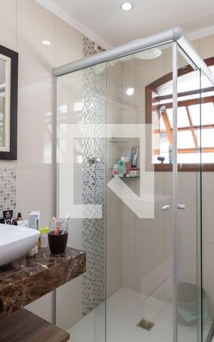 Casa à venda com 220m², 3 quartos e 4 vagasBanheiro 2