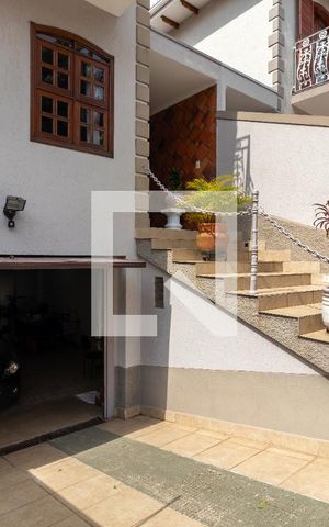 Casa à venda com 220m², 3 quartos e 4 vagasGaragem